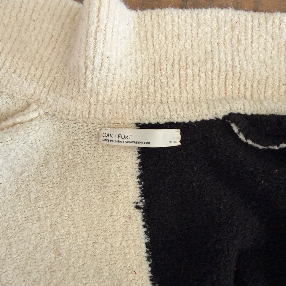 OAK + FORT Black and Cream Colorblock Blazer - Picture 6 of 6